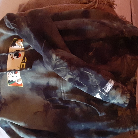 Gon Freeces Hypeland sweater - Picture 2 of 2